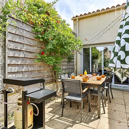 بيت للعطل Maison De Surfeurs, Idealement Situee لي سابلِ دولونْ