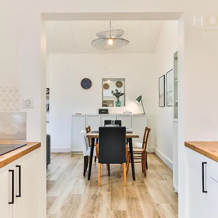 Maison De Surfeurs, Idéalement Située