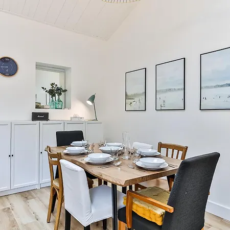 Maison De Surfeurs, Idealement Situee Les Sables-dʼOlonne