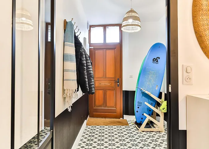 Maison De Surfeurs, Idealement Situee *