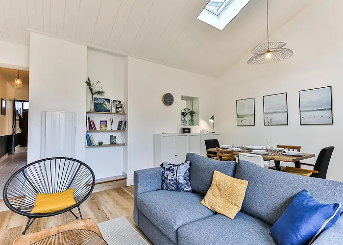 Maison De Surfeurs, Idealement Situee Les Sables-dʼOlonne