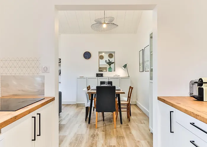 Maison De Surfeurs, Idealement Situee *